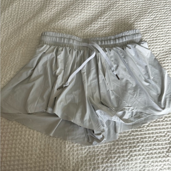 Flutter Athletic Shorts 🦋 Set of 3 - Picture 4 of 6